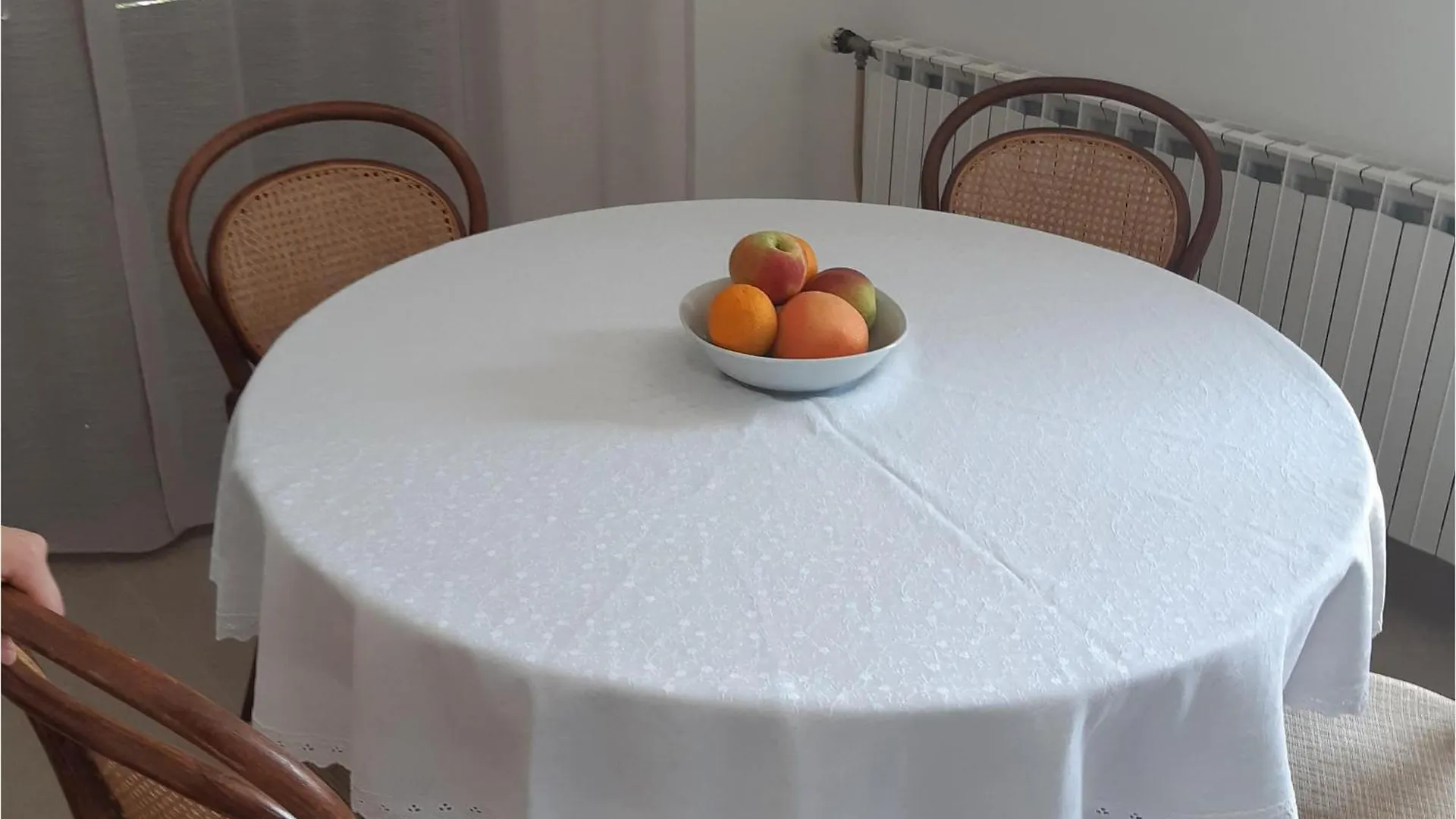 2 Bedroom Lovely Apartment In مالينسكا